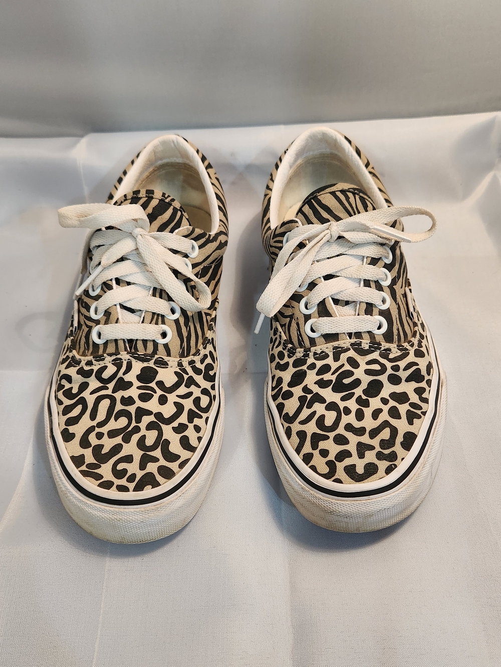 Vans Women's Animal Print Low-Top Sneakers - Beige & Black